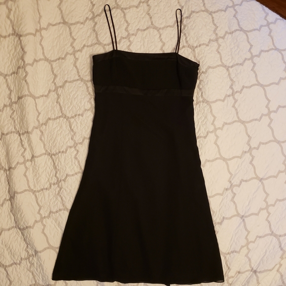 Ann Taylor Little Black Dress - Size 6 - Picture 2 of 5